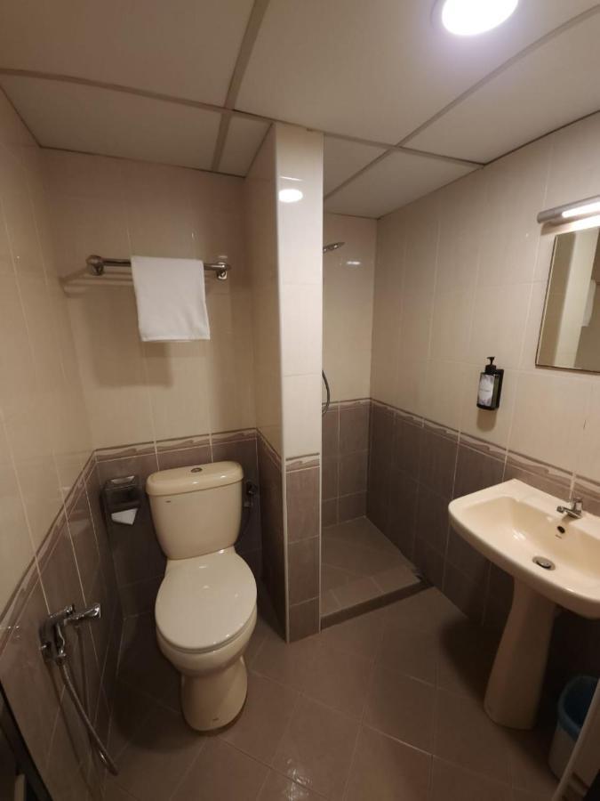 Go Lodge Hotel Kuantan Buitenkant foto