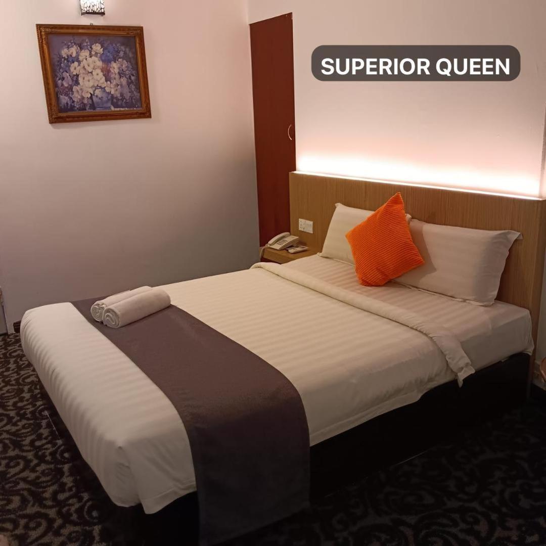 Go Lodge Hotel Kuantan Buitenkant foto